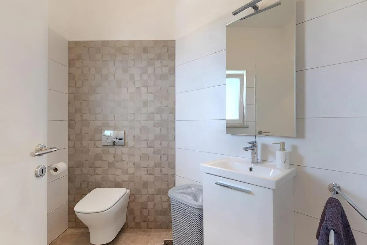 Villa Magica 0*, Barban Croatia